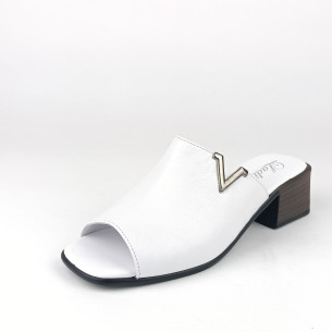 Dámské pantofle na podpatku Ladies 24324 bílé