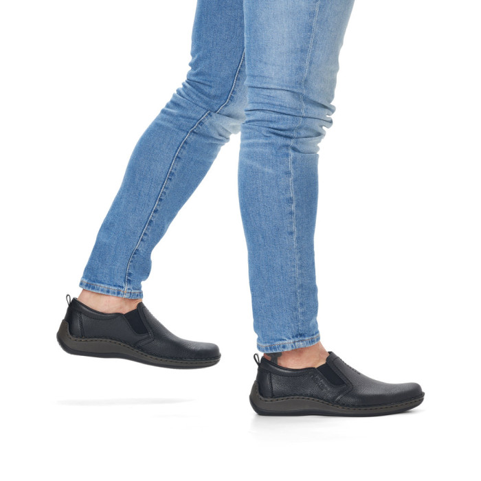 detail Pánské mokasíny Rieker 05264-00 černé