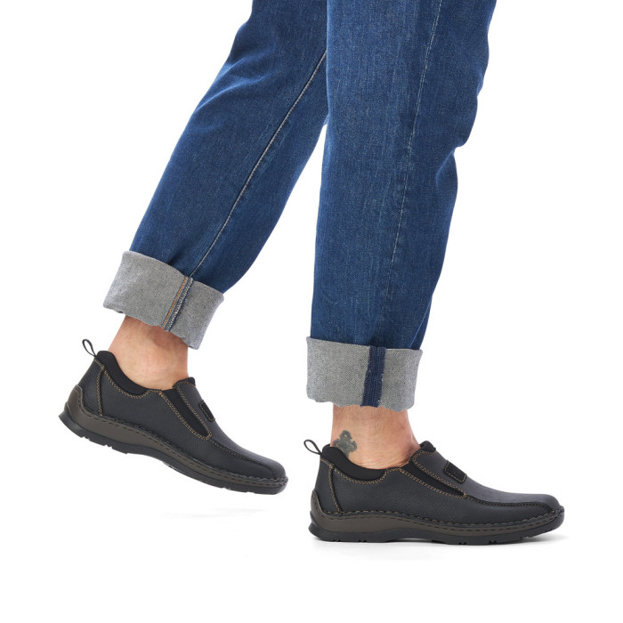 detail Pánské mokasíny Rieker 05363-00 černé