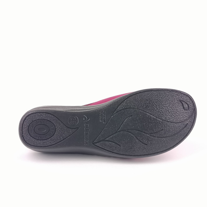 detail Domácí pantofle Rogallo E/29152 vínové