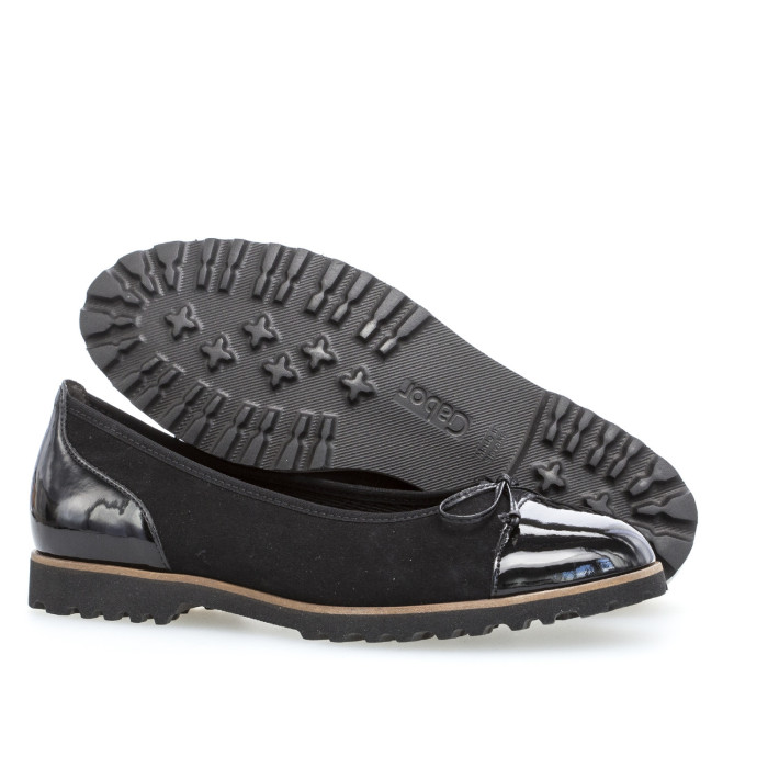 detail Dámské baleríny Gabor 04.100.37 černé