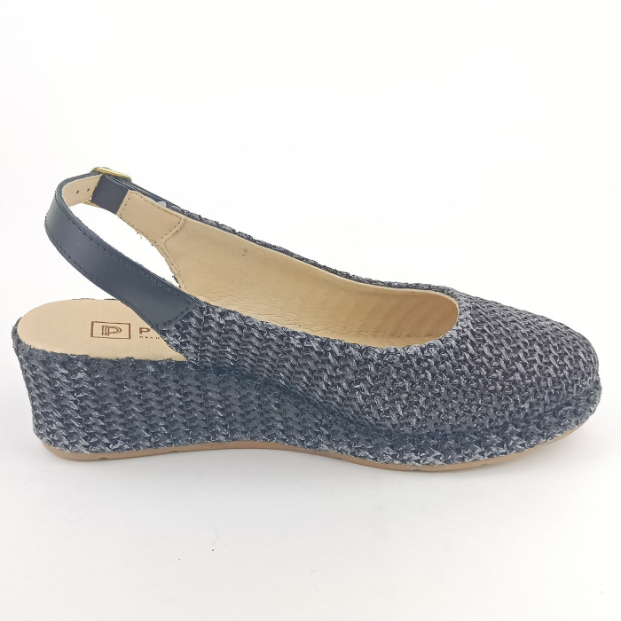 detail Dámské sandály na klínku Pitillos 10621 černé