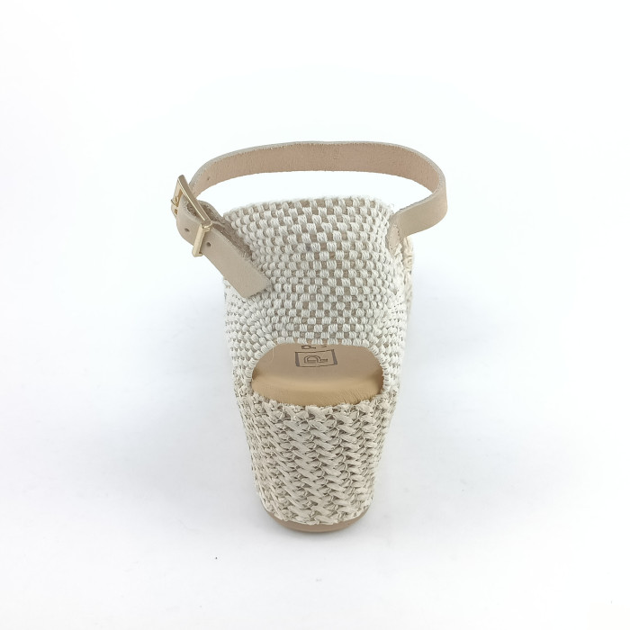 detail Dámské sandály na klínku Pitillos 10563 béžové