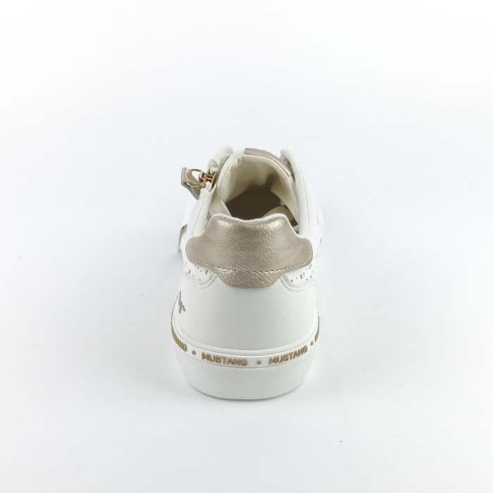 detail Dámské tenisky Mustang 1353-310-206 bílé
