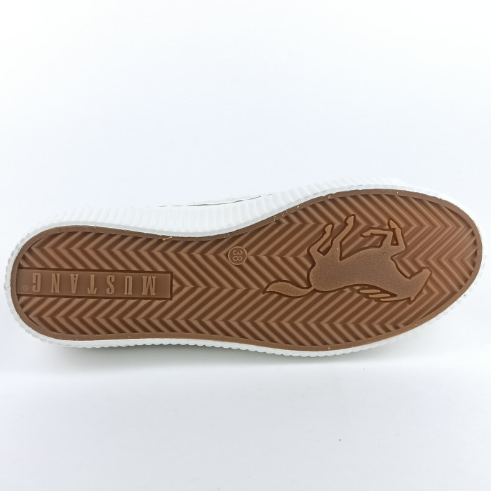 detail Dámské tenisky Mustang 1516-302-1 bílé