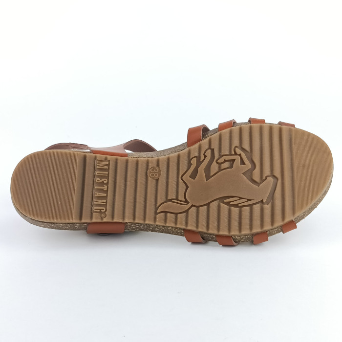 detail Dámské sandály Mustang 1307-811-307 hnědé