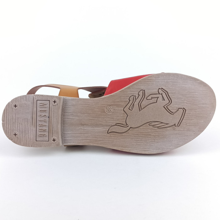 detail Dámské sandály na podpatku Mustang 1388-808-5 červené