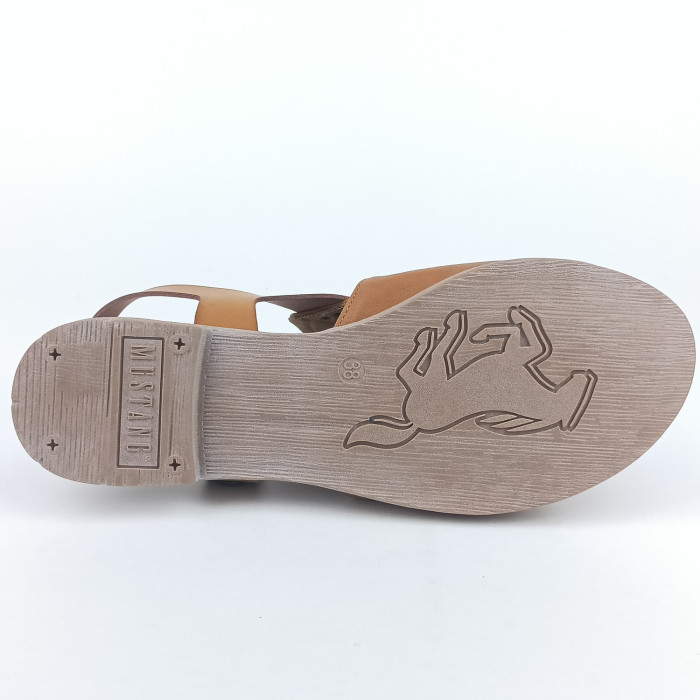 detail Dámské sandály na podpatku Mustang 1388-808-307 hnědé