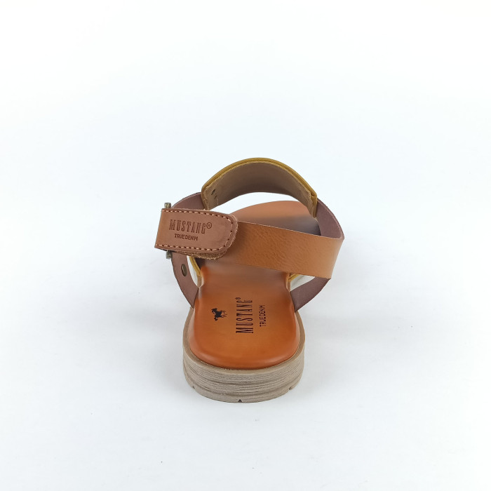 detail Dámské sandály na podpatku Mustang 1388-808-6 žluté