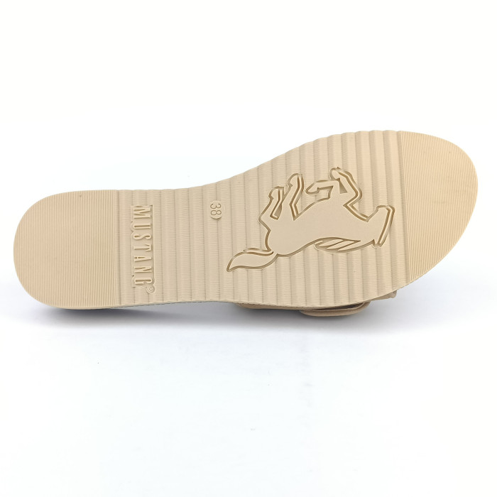 detail Dámské pantofle Mustang 1392-711-333 hnědé