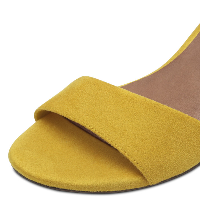 detail Dámské sandály na podpatku Tamaris 1-28028-42 600 žluté