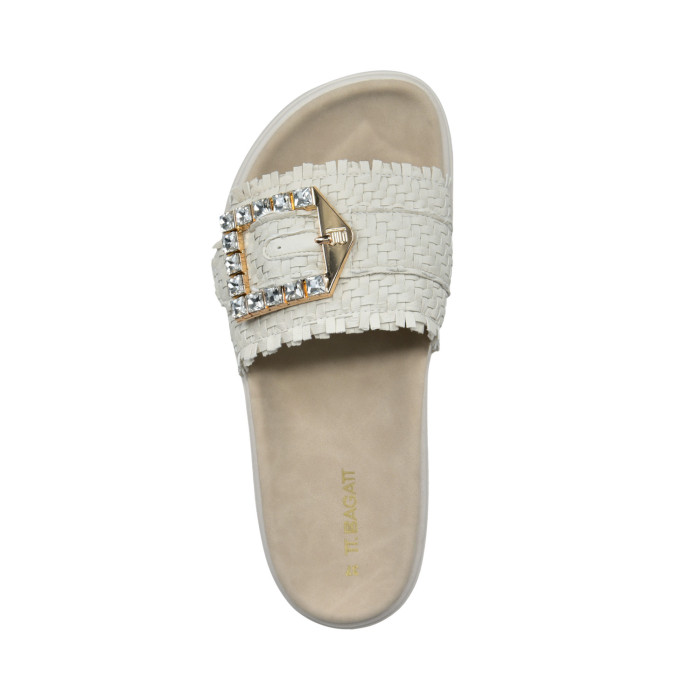 detail Dámské pantofle na platformě Bagatt D31-AK793-5000 béžové