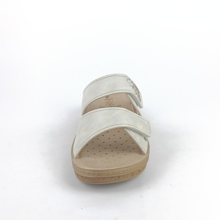 detail Dámské pantofle na klínku Inblu PV09 001 C9 bílé