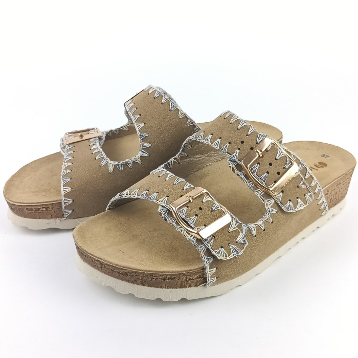 detail Dámské pantofle na platformě Inblu NM40 026 A2 hnědé