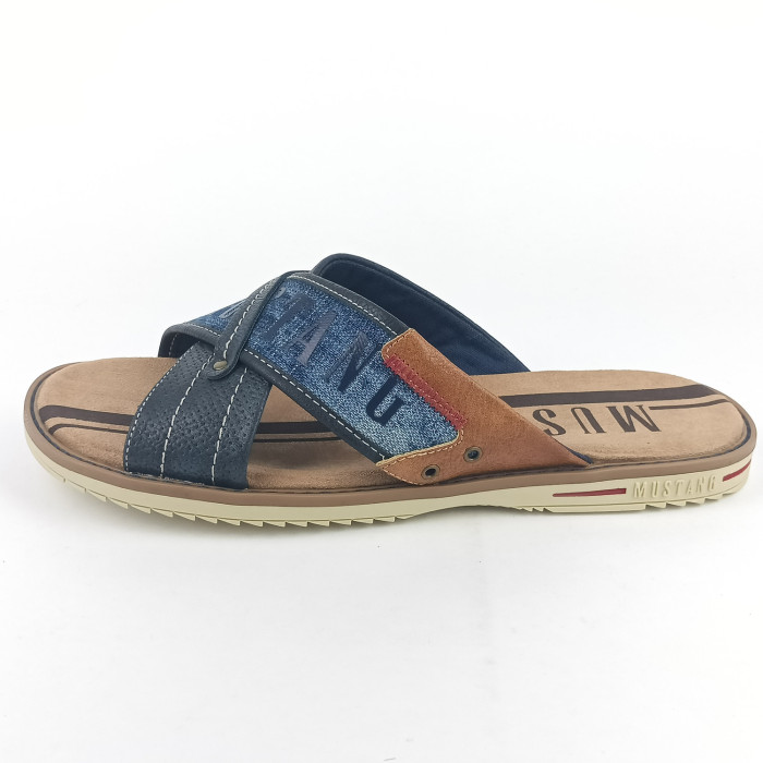 detail Pánské pantofle Mustang 4152-705-820 modré
