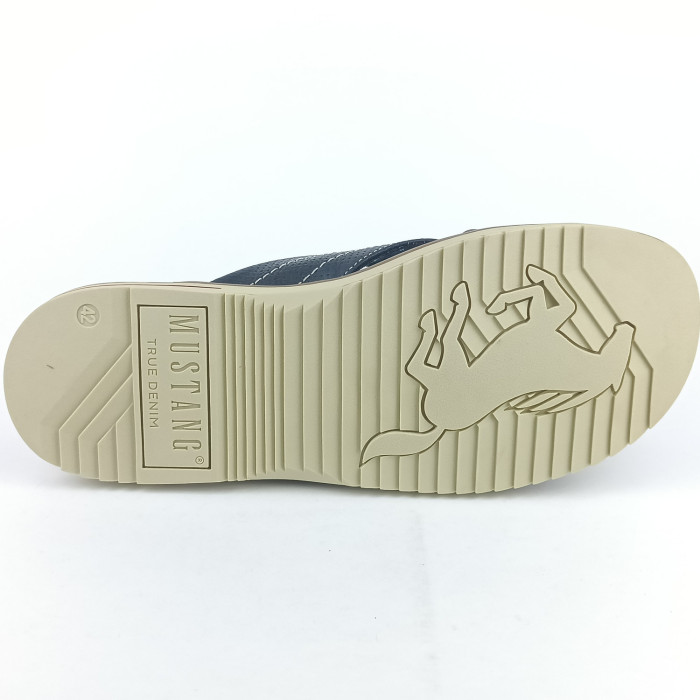 detail Pánské pantofle Mustang 4152-705-820 modré