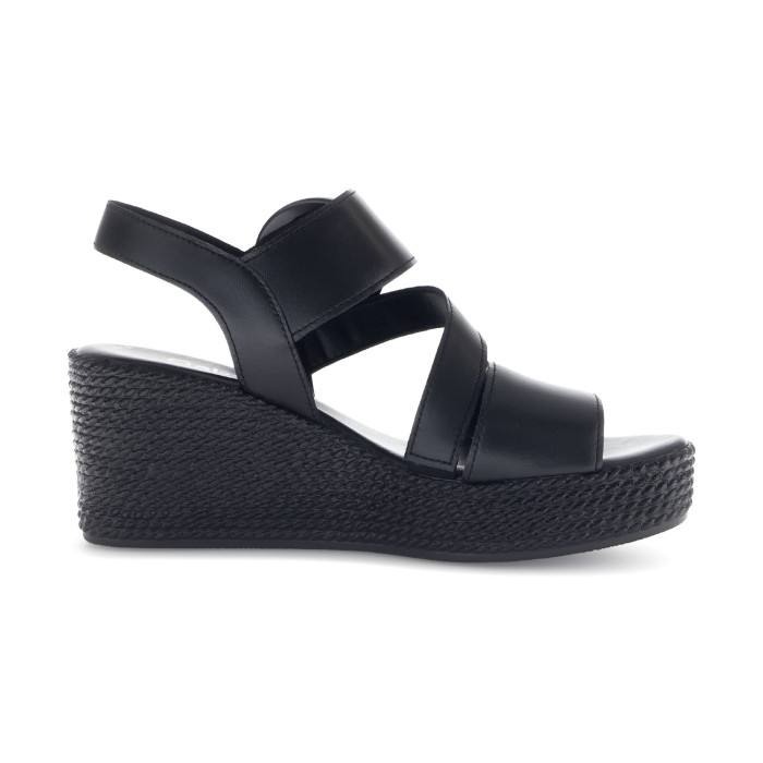 detail Dámské sandály na klínku Gabor 64.770.27 černé