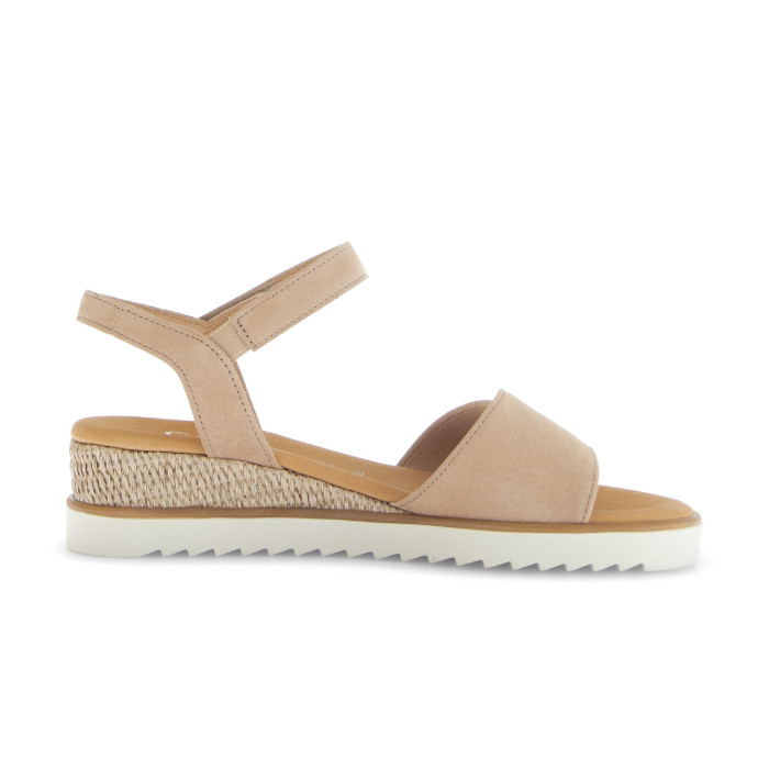 detail Dámské sandály na klínku Gabor 62.756.30 béžové