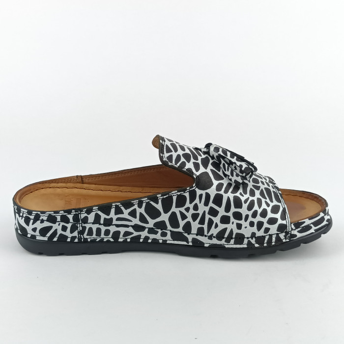 detail Dámské pantofle Karyoka 1723-841 multicolor