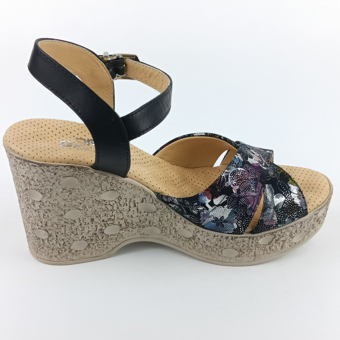 detail Dámské sandály na klínku Iberius 062-31029-M5-4Y černé