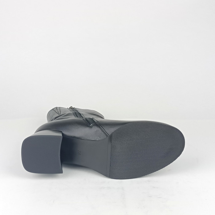 detail Dámské zimní boty na podpatku Barton 25193 černé