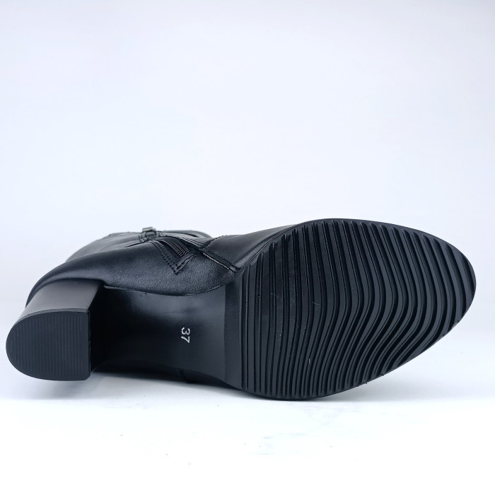 detail Dámské zimní kozačky Barton 12619 černé