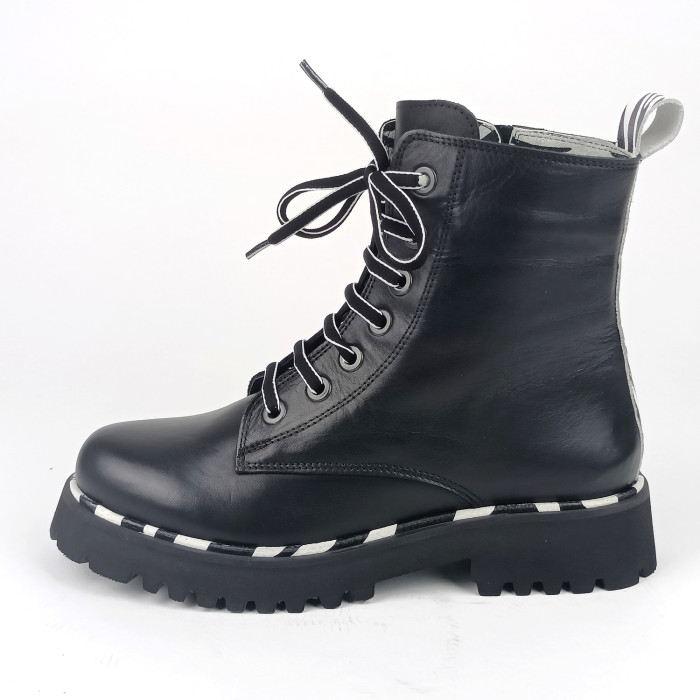 detail Dámské zimní kotníkové boty Piazza 960112-01 černé