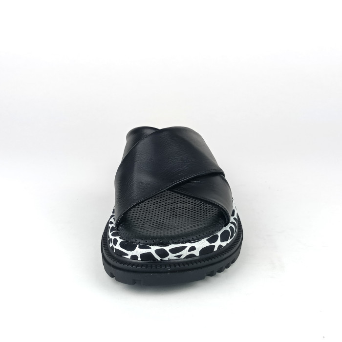 detail Dámské pantofle na klínku Guero P140-321-T110 černé