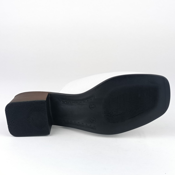 detail Dámské pantofle na podpatku Ladies 24324 bílé