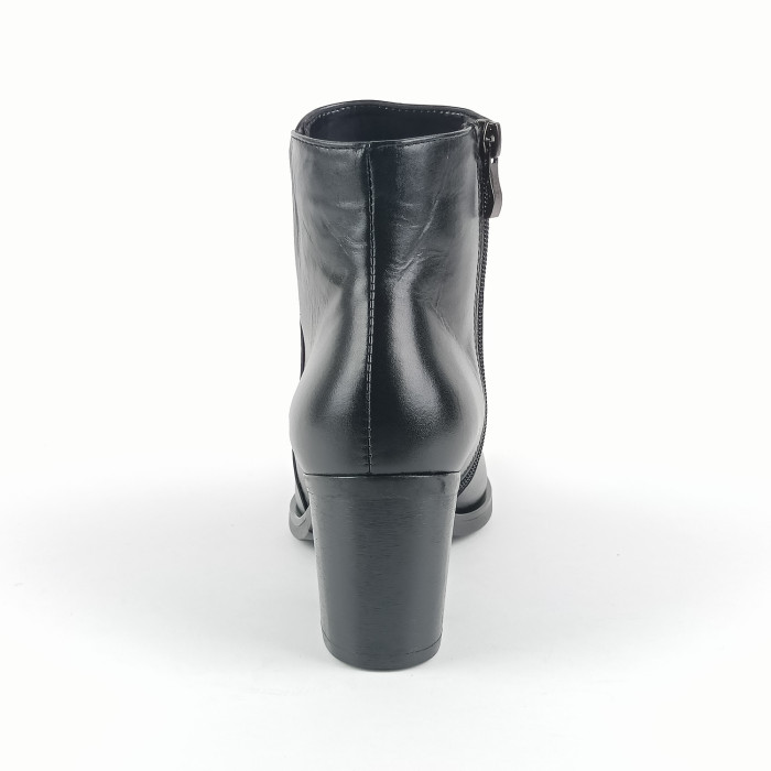 detail Dámské kotníkové boty Bartoň 24-2537 černé