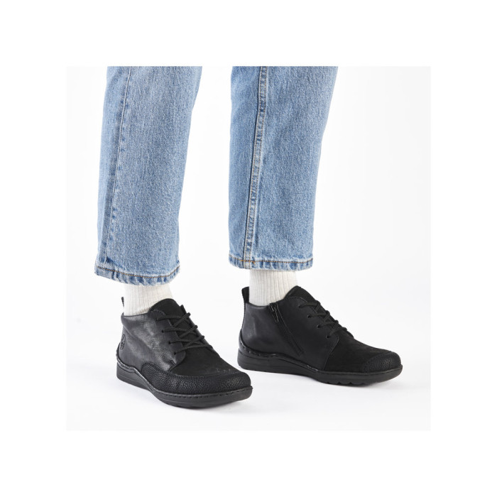 detail Dámské kotníkové boty Rieker 48922-00 černé