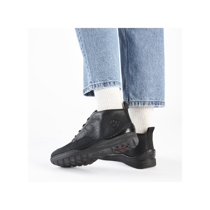 detail Dámské kotníkové boty Rieker 48922-00 černé