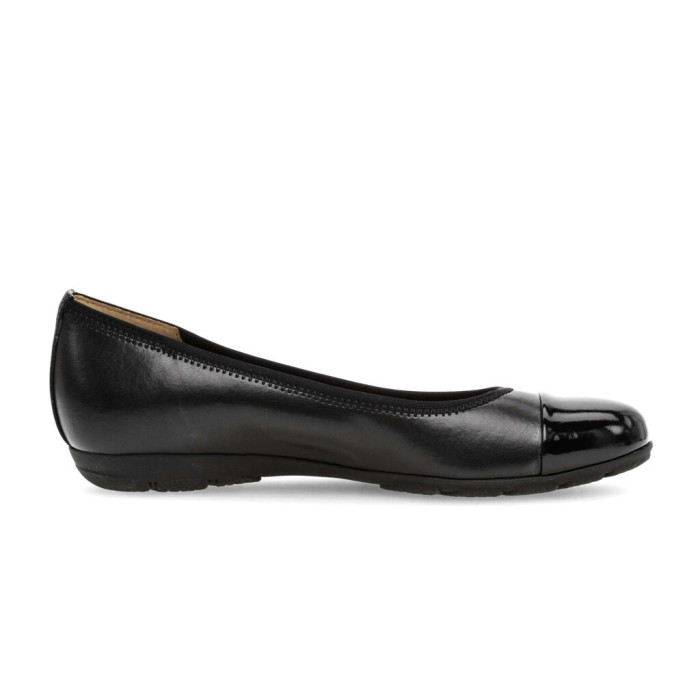 detail Dámské baleríny Gabor 54.161.57 černé