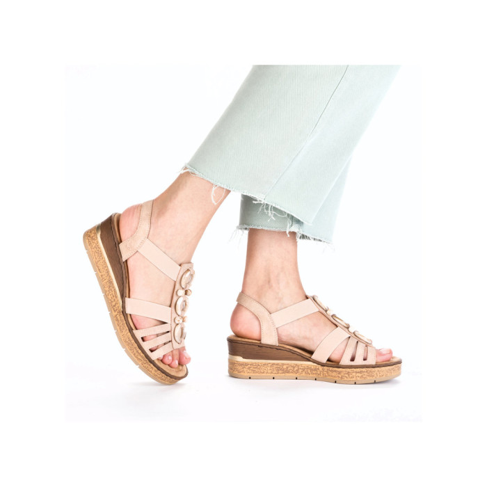 detail Dámské sandály na klínku Rieker 63778-31 béžové
