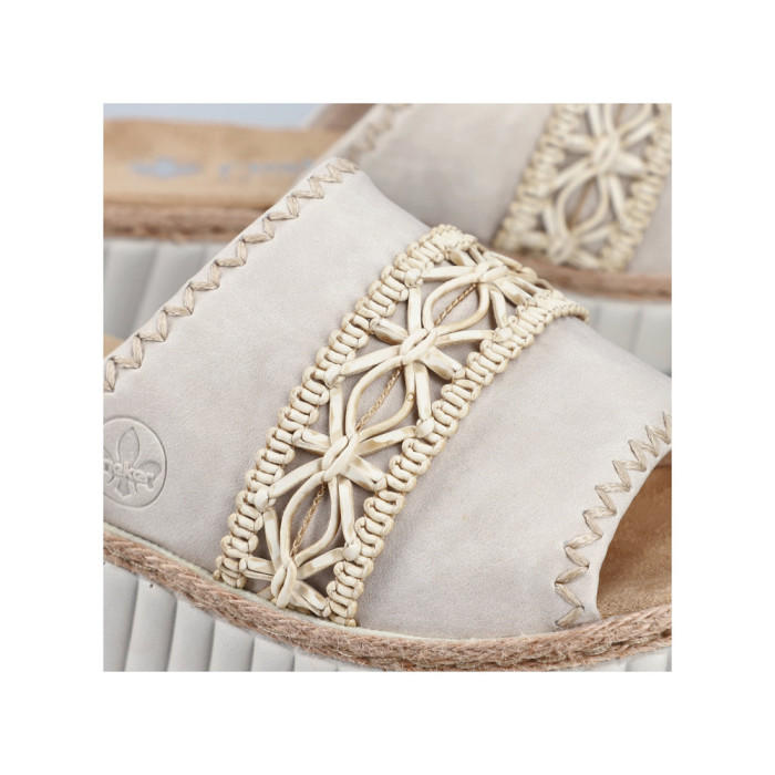 detail Dámské pantofle na klínku Rieker 69278-60 béžové