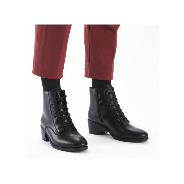 detail Dámské zimní kotníkové boty Rieker 73930-00 černé