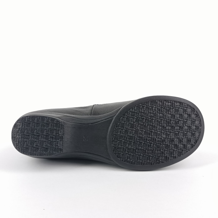 detail Dámské polobotky Barton 9.24. černé