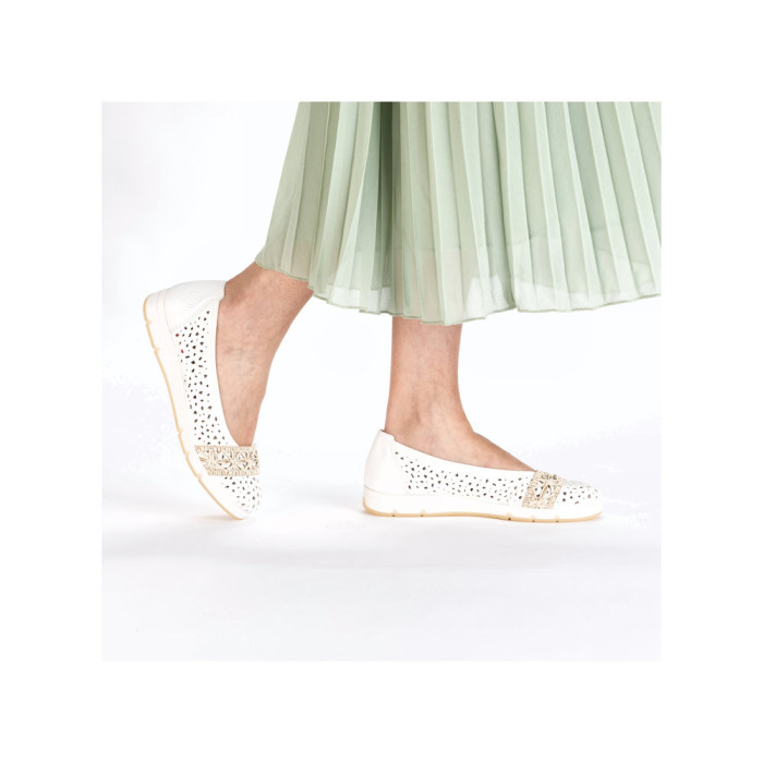 detail Dámské baleríny na klínku Rieker L3062-80 bílé