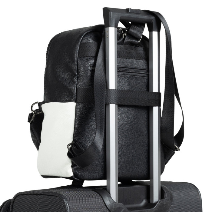 detail Dámský batoh Remonte Q0533-01 multicolor