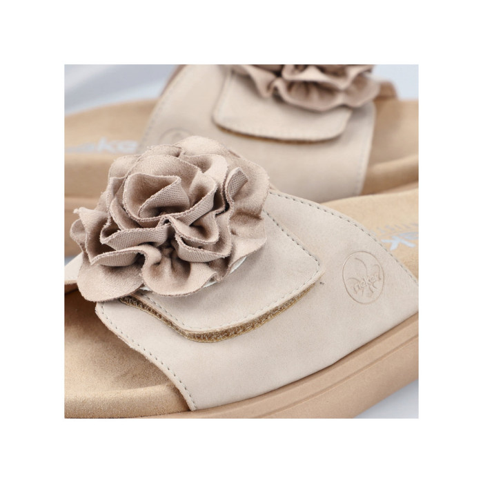 detail Dámské pantofle Rieker V1562-62 béžové