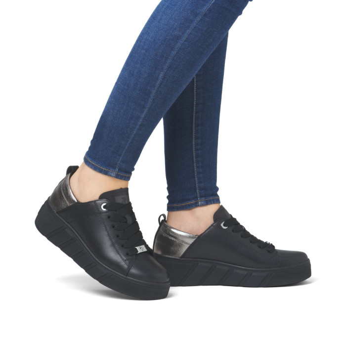 detail Dámské tenisky na platformě Rieker W0502-03 černé