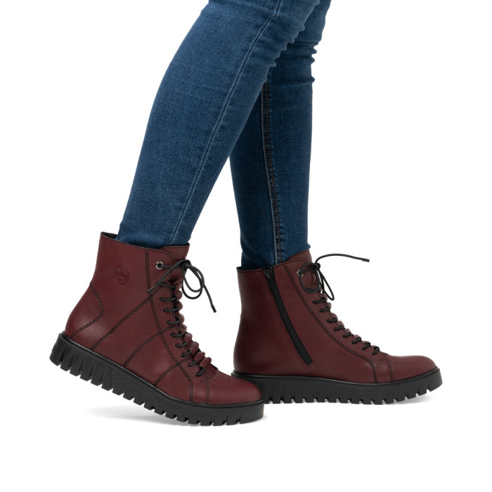 detail Dámské kotníkové boty Rieker Y3420-36 vínové